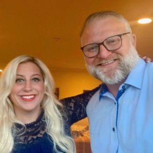 Meet your Posher, Dustin